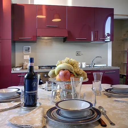 Torre Donati By Mmega Apartment *